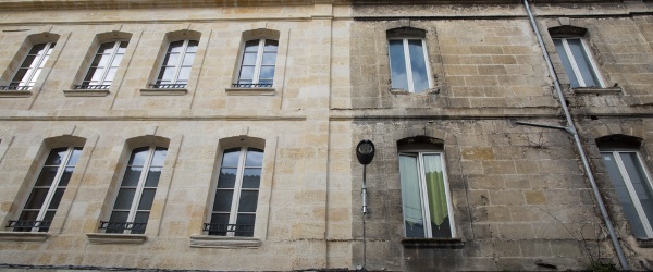facade noircie